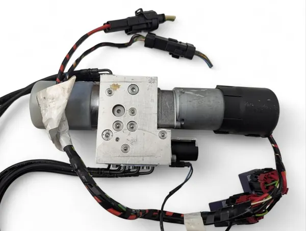 Pompe hydraulique toit Peugeot 207 CC 2009 image 4