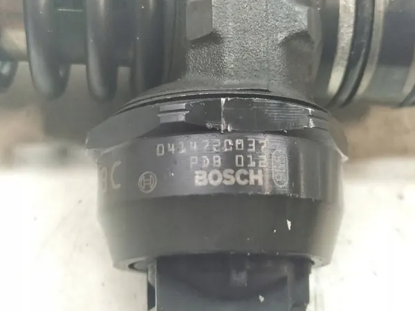 POMPOWTRYSKIWACZ VW Passat V 1.9 TDI OEM 038130073AJ image 4