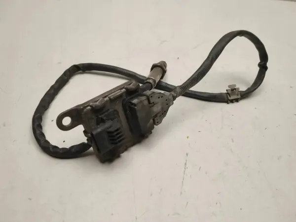 Mercedes NOX-sensor OEM A0009057803 - Gebruikt image 3