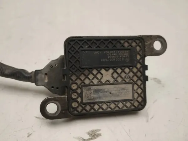 Mercedes NOX-sensor OEM A0009057803 - Gebruikt image 5