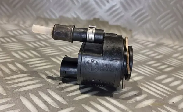 BMW E60 E87 E90 X3 F25 Chauffage Filtre à Carburant 3 Pin 8576973 image 7