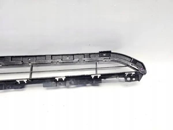 Rejilla de parachoques delantera Audi Q3 2015-2018 OEM 8U0807683C image 10