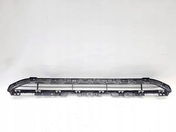 Rejilla de parachoques delantera Audi Q3 2015-2018 OEM 8U0807683C image 7