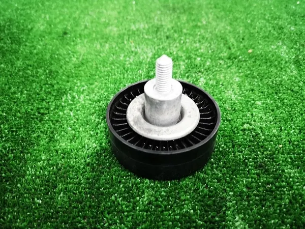 Audi A6 C7 2.8 FSI spännare rem 06e903133r image 7