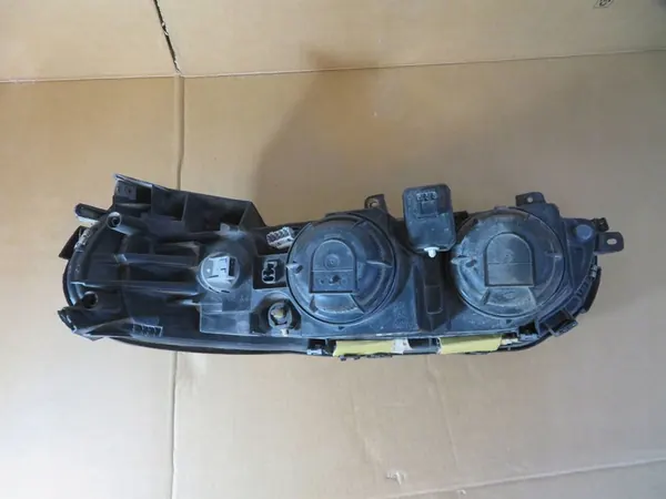 Faros Derecho Volvo S60 V70 XC70 image 8
