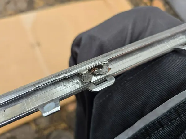 Moldura de Para-choque Frontal Cromada VW Golf 7 VII Lift 16-20 OEM image 6