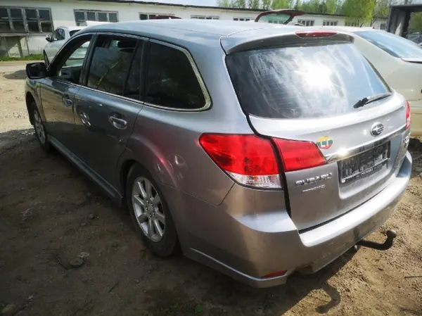 Subaru Legacy takavasemman oven lukko OEM 62284AJ030 image 8