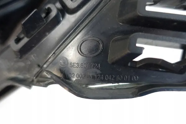 Skoda OE Frontstoßstangengrill-Abdeckung OEM 5E3807724 image 10