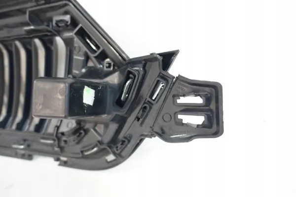 Skoda OE Frontstoßstangengrill-Abdeckung OEM 5E3807724 image 9