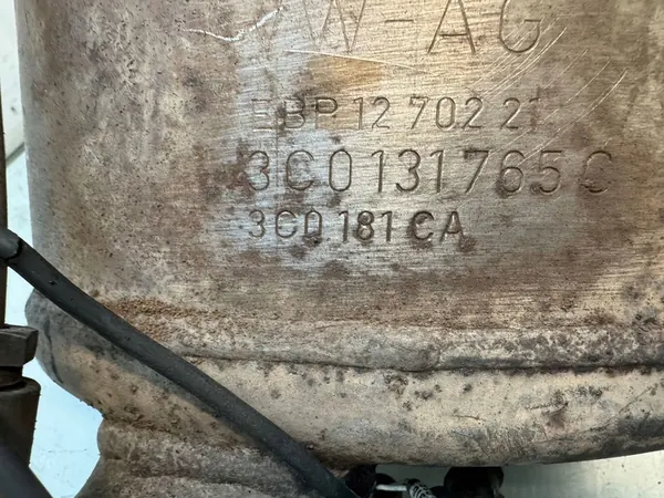 Volkswagen PASSAT B6 2.0 TDI Catalytic Converter/DPF image 4