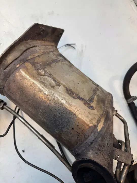 Volkswagen PASSAT B6 2.0 TDI Catalytic Converter/DPF image 6