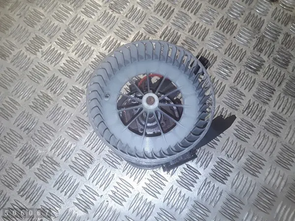 Ventilador de calefacción BMW OEM AM-506067 Usado image 4