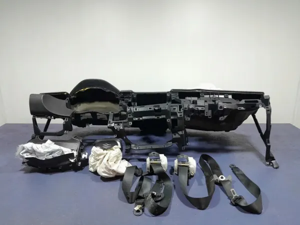 Suzuki Swace Dashboardconsole OEM Lochow-324570- image 2