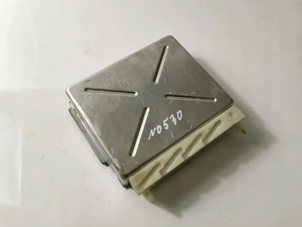 Ordinateur de boîte Volvo OE d'occasion OEM 22558295 image 2