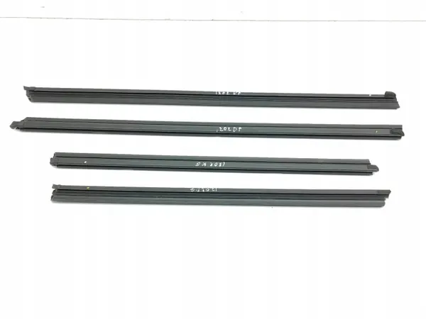 Hyundai Kona etuoven ikkunatiiviste OEM AMD175044 image 2