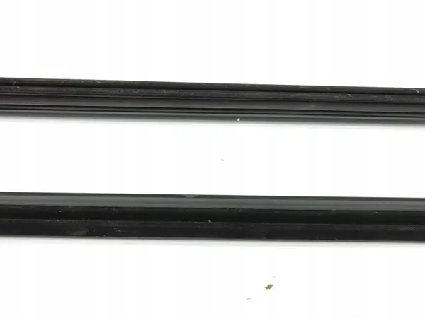 Hyundai Kona etuoven ikkunatiiviste OEM AMD175044 image 5