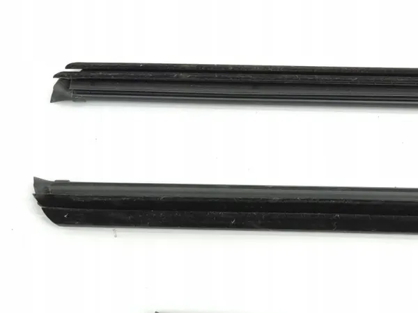 Hyundai Kona etuoven ikkunatiiviste OEM AMD175044 image 6