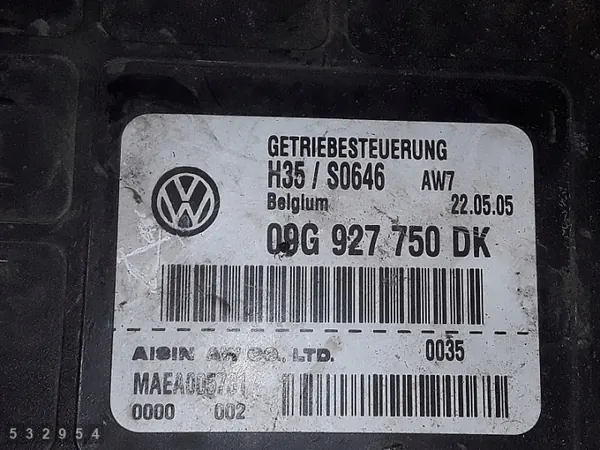 2005 VW Golf V ECU 1600PETROL 09G927750DK image 4