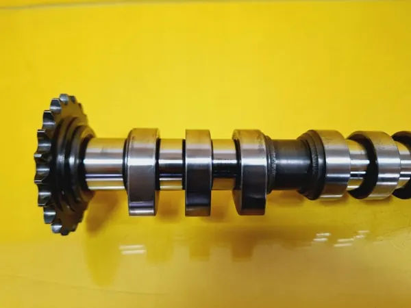 Arbre à cames admission OEM DRC96583 pour Audi 2.4 V6 image 3