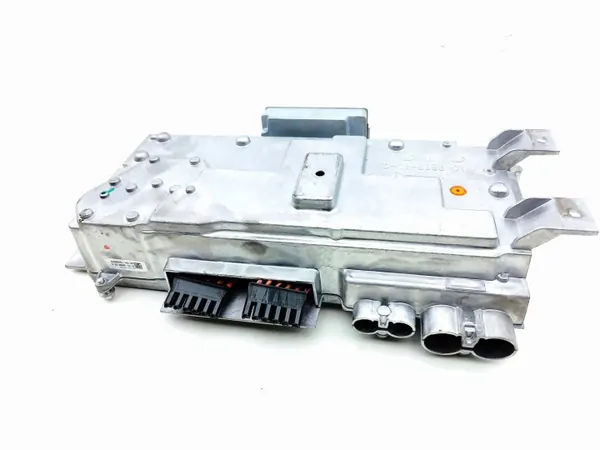 Tesla Model S 2015 Spanningsomvormer OEM 104987100A image 6