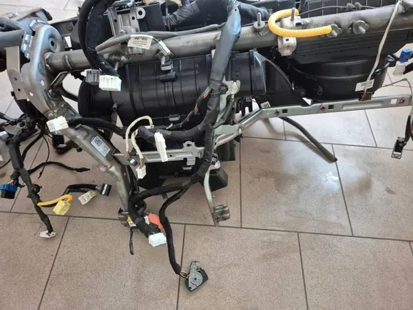Hyundai i30 III dashboardconsolebeugel OEM ODO7376 image 5