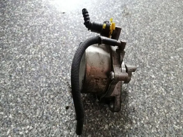 Bomba de vácuo OEM 55193232 para Suzuki Swift 1.3 DDIS image 4