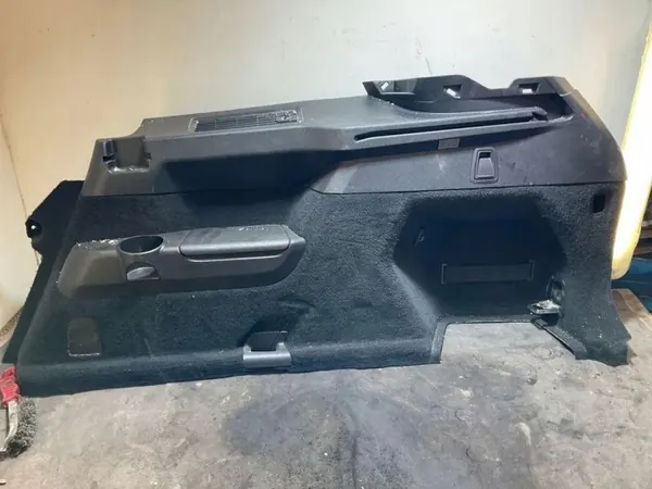 Oikea tavaratilan vuori OEM 0095556 Volvo XC60 2016 image 2