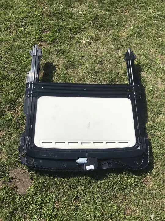 Teto solar Ford Focus mk3 OEM BM51 - Estado usado image 3