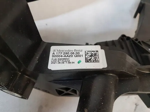 Begagnad Mercedes-Benz OEM A1772900600 gaspedal image 5