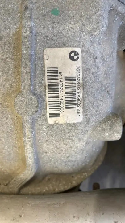 OEM 402 Kardaaniakseli BMW 3.0D:lle - Käytetty image 10