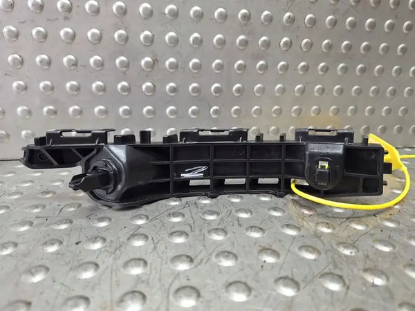 Supporto paraurti anteriore destro Toyota Yaris IV 52535-K0010 image 3