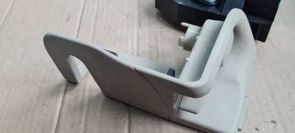 OEM 8E0885879 Takapenkin Lukko Vasen Musta Audi A6 C6 image 4