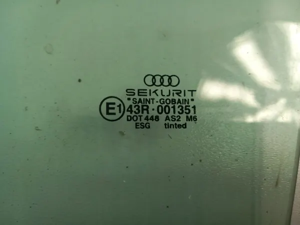 Audi A2 Voorlinker Deurruit OEM 96*I image 8