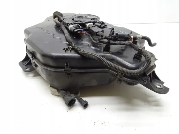 Pompe à réservoir AdBlue OEM 5N0131877C pour Audi Q3 8U image 4