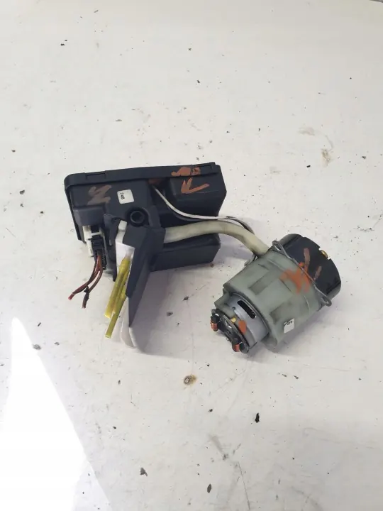 Bomba de bloqueio central OEM 1688000348 para Mercedes image 3