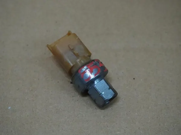 AC Trycksensor OEM 9673006300 för Citroen Peugeot image 2