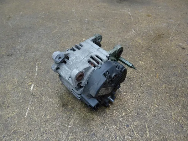 GOLF V R32 AUDI TT 8J 3.2 V6 Vaihtovirtageneraattori 140A image 2