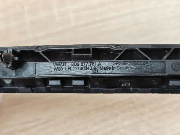 OEM 8D9877781A Cache Rail Toit Gauche Audi A5 8T image 4