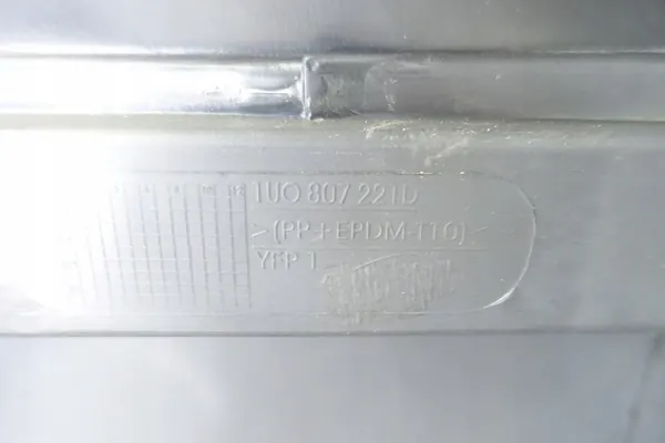 Paraurti anteriore SKODA OCTAVIA I 1U0 LIFT 1U0807221D image 10