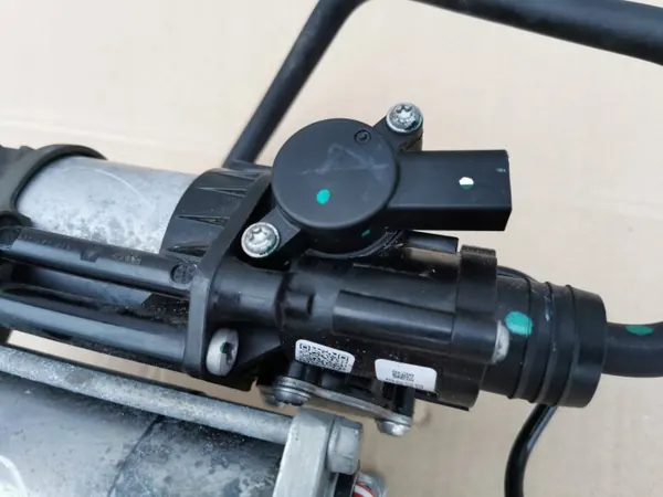 OEM 6894450 Luftfederungskompressor für BMW 4 G26 image 5