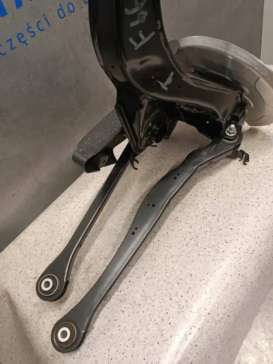 Mini Hinterachsträger rechts OEM 6891924 - Gebraucht image 3
