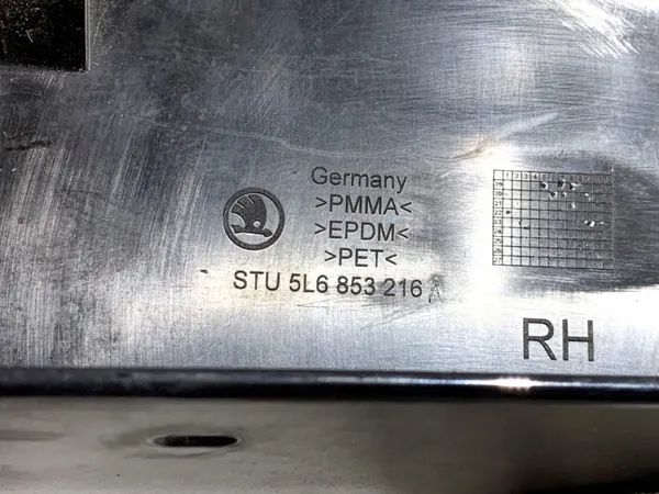 OEM 5L6853216A Tampa Pilar Direito Traseiro Skoda Yeti image 7