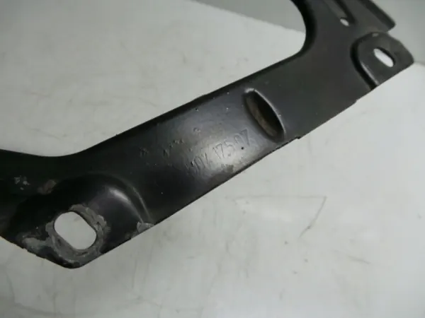 Suporte de radiador Porsche 99610603361 - Usado image 3