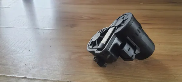 J9D3-2K327-AB Bremszangenmotor hinten Jaguar I-PACE image 3