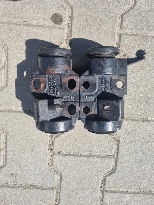 Ohjaamon kallistustuki OEM 21847910 21847935 Renault image 2