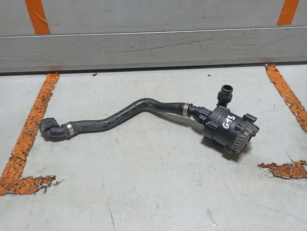 Pompe à eau électrique BMW 8 G15 OEM 8638237 image 2