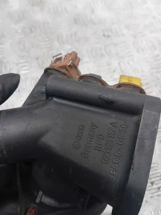 Volkswagen OE Carcasa de Termostato image 2