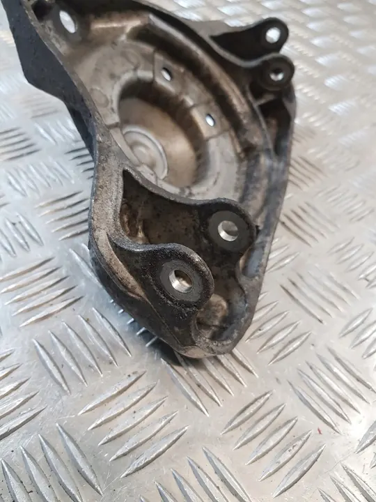 AUDI A6 C5 Iskunvaimentimen Kiinnike Oikea Etu 8D0412383E image 8