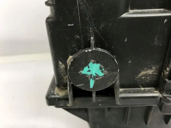 Ilmansuodinkotelo OEM 165008632R Renault Master IV image 5