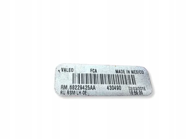 Chrysler Pacifica 68229425AA Vasen takareflektori image 3